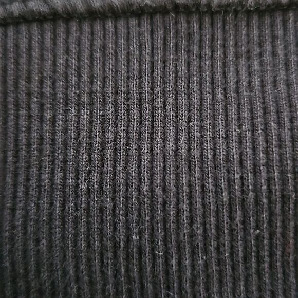 Levi's Girl Signature Logo Long Sleeves Sweater Large 10/12 Years Old Black/Red - Picture 16 of 16